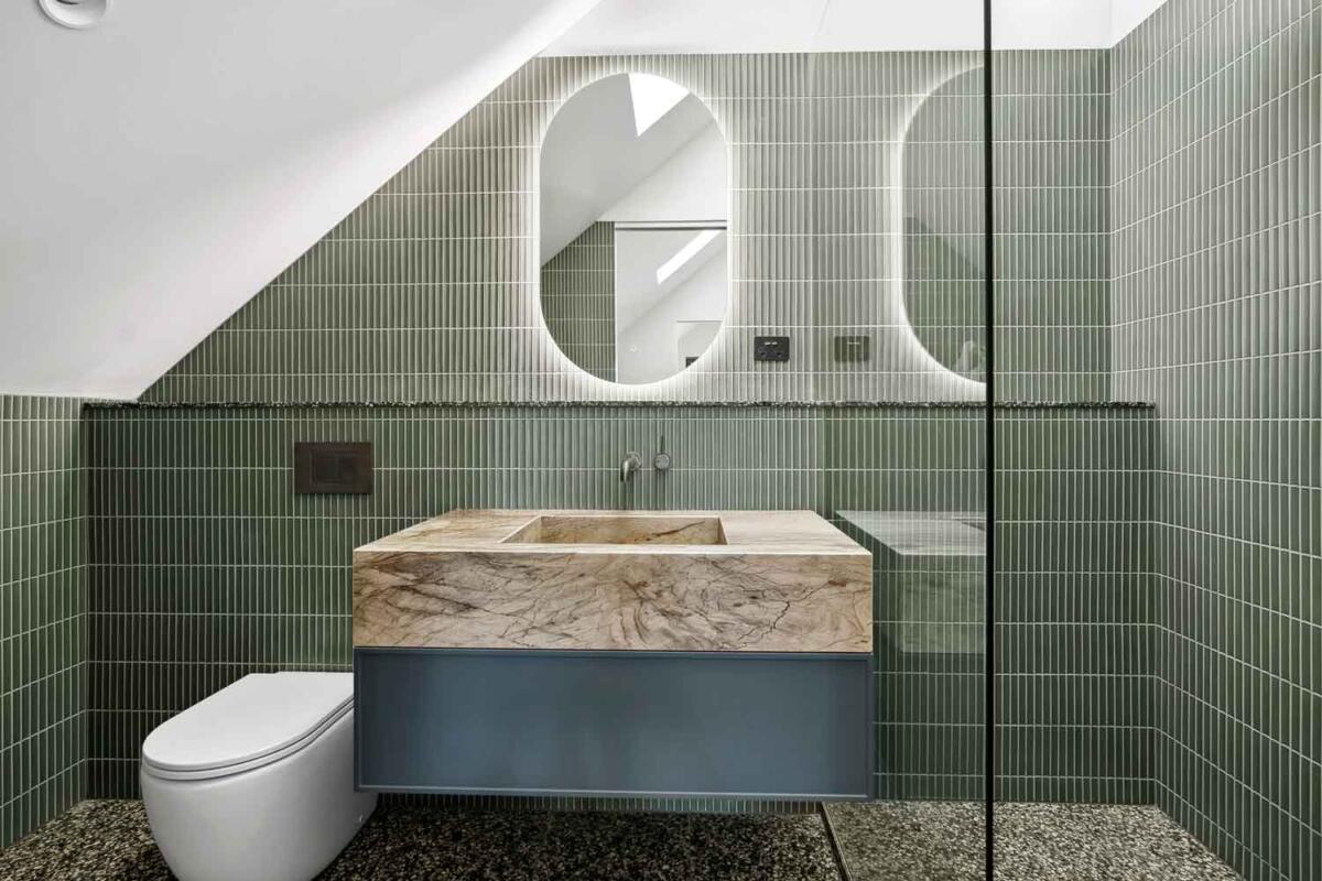 Bathroom in the Loft at Dallah Chapel - Architectural accommodation space near Ballarat