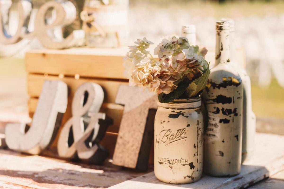 Wedding-sign-bottles