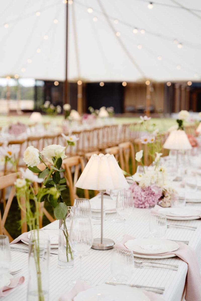 Dallah-chapel-wedding-table-1000x1500-1